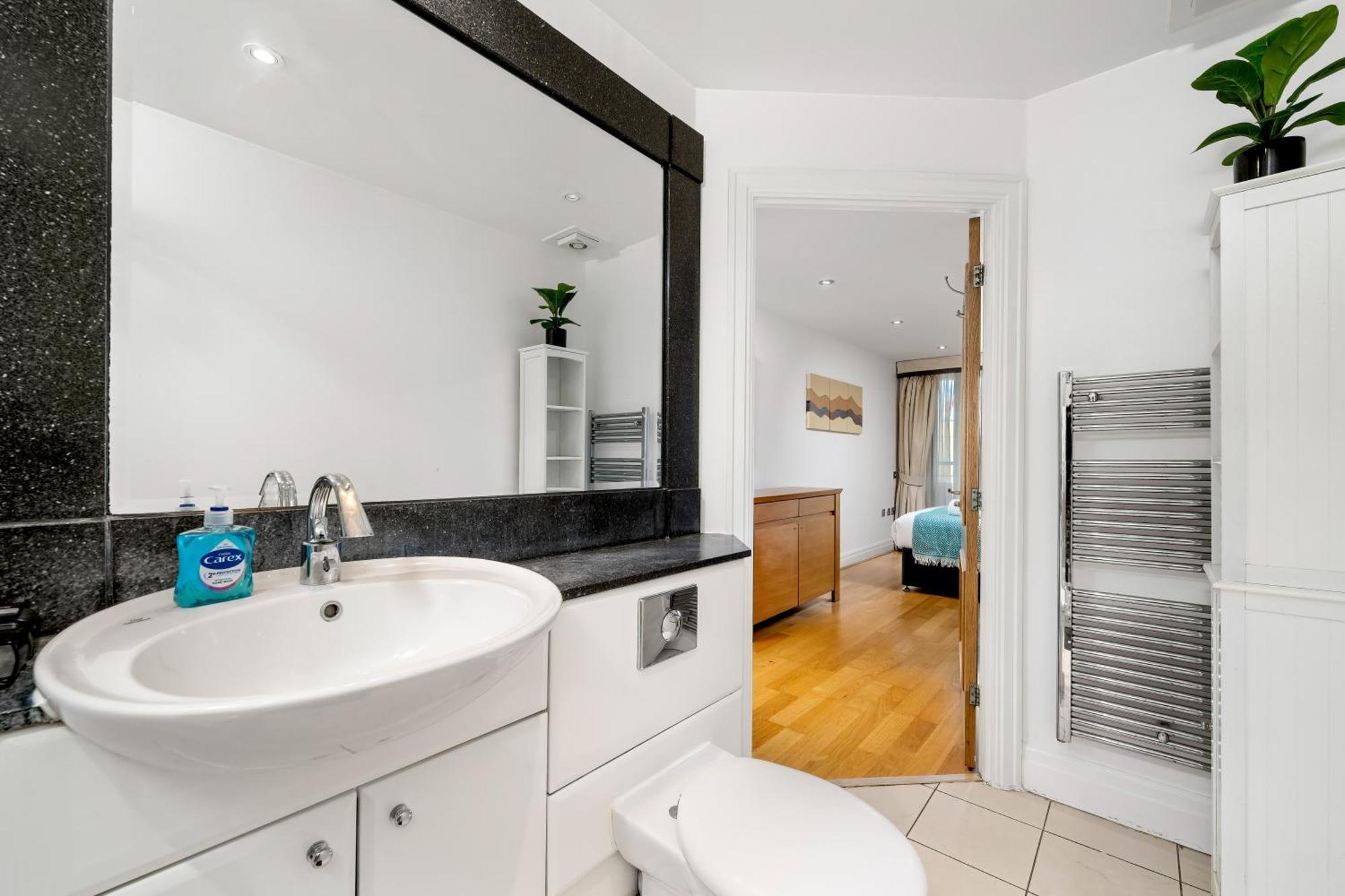 Modern Paddington Station 2 Bedroom Apartment Londra Esterno foto