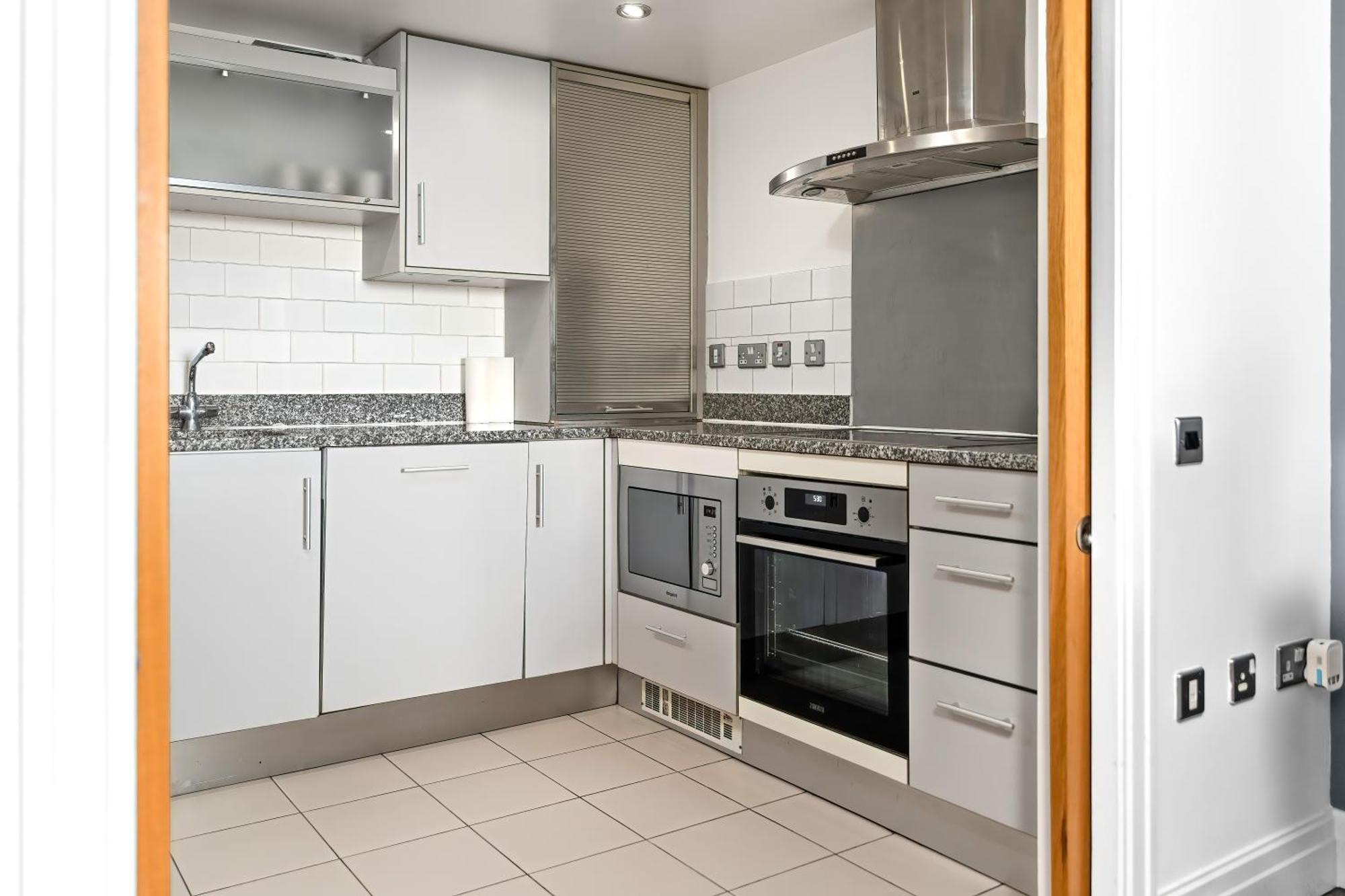 Modern Paddington Station 2 Bedroom Apartment Londra Esterno foto